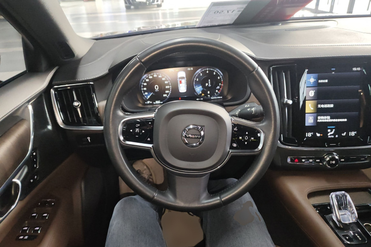 沃尔沃S90 2021款 B5 智远豪华版中控内饰13