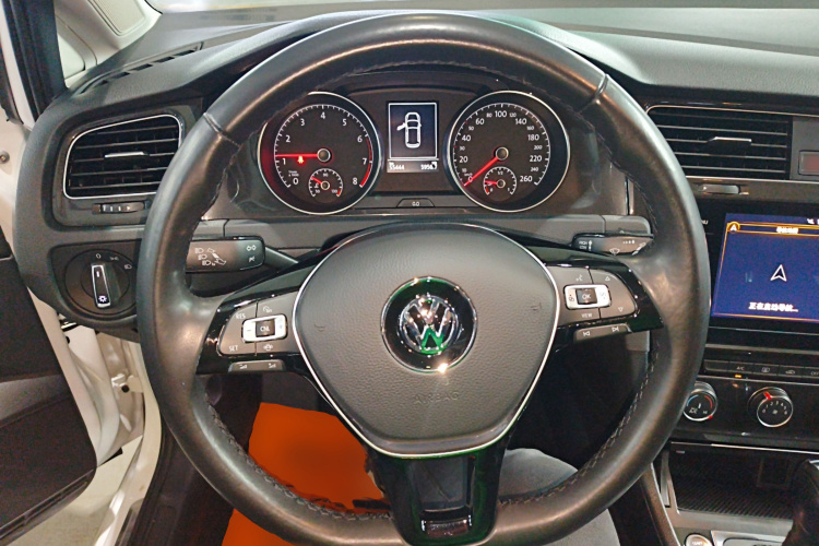 大众 高尔夫 2020款 挚爱版 280TSI DSG舒适型中控内饰13