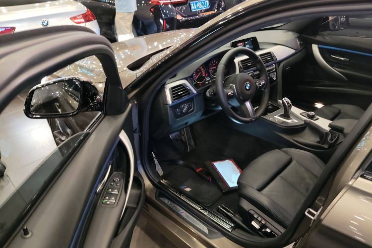 宝马3系 2018款 320i M运动套装中控内饰7003