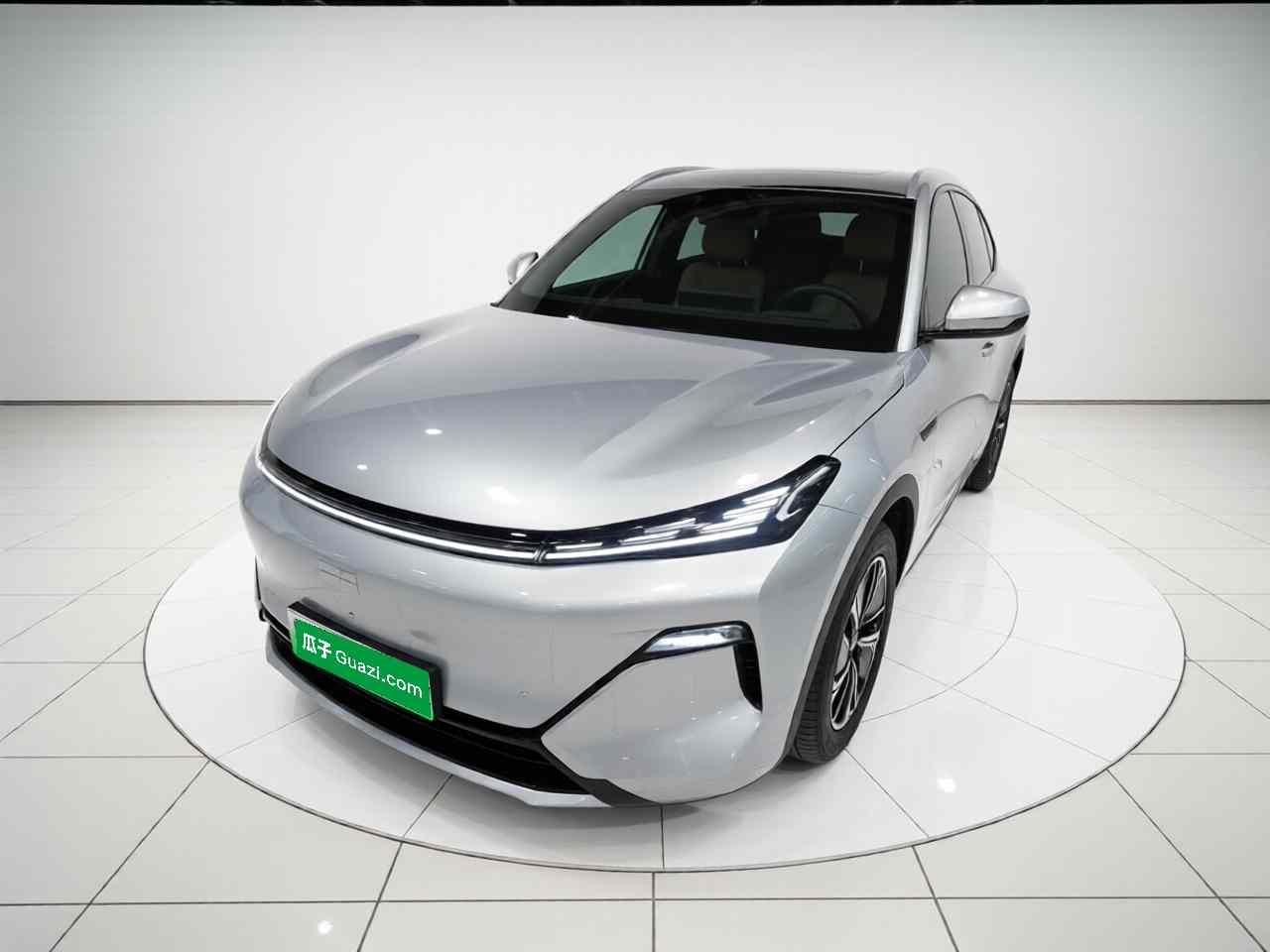 吉利银河 银河星舰7 EM-i 2025款 120km 启航+版(2)