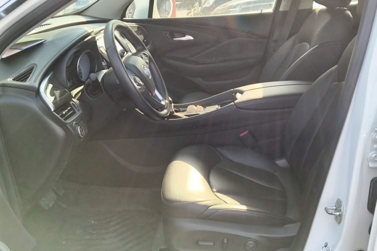 别克 昂科威 2018款 20T 两驱精英型中控内饰19