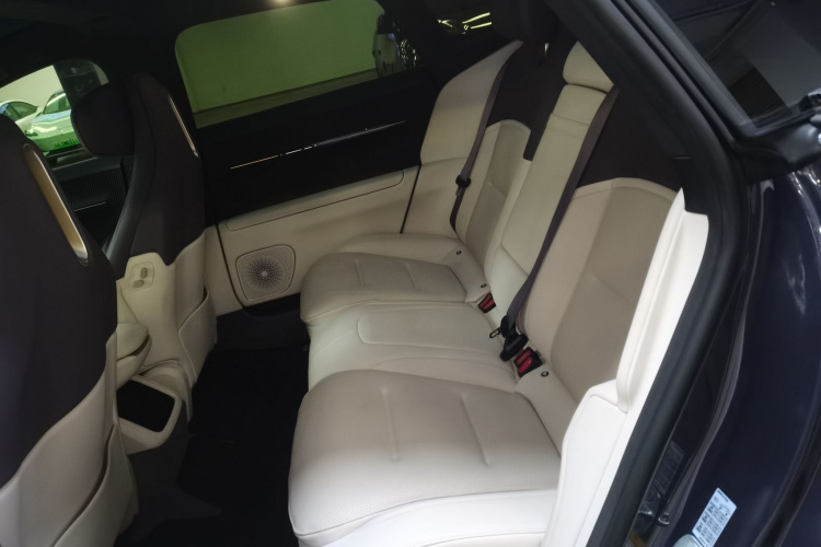 阿维塔12 2023款 650 三激光四驱性能版中控内饰7004