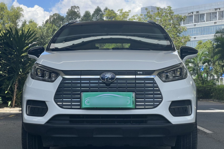 比亚迪 元新能源 2019款 EV535 高能领航版车身外观6006