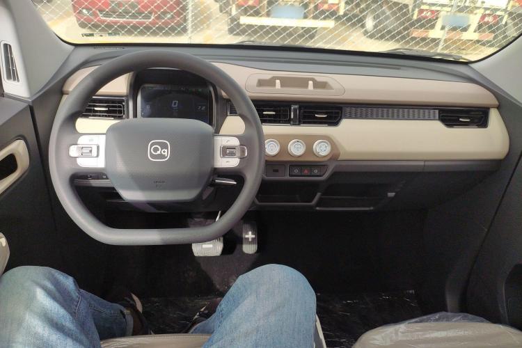 奇瑞新能源 QQ冰淇淋 2025款 155km 圣代版中控内饰7002