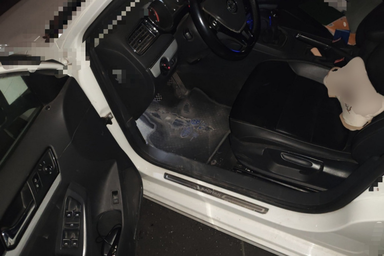 大众 速腾 2017款 230TSI 手动舒适型中控内饰20