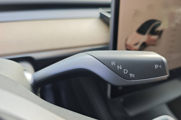 特斯拉 Model Y 2022款 后轮驱动版局部细节18