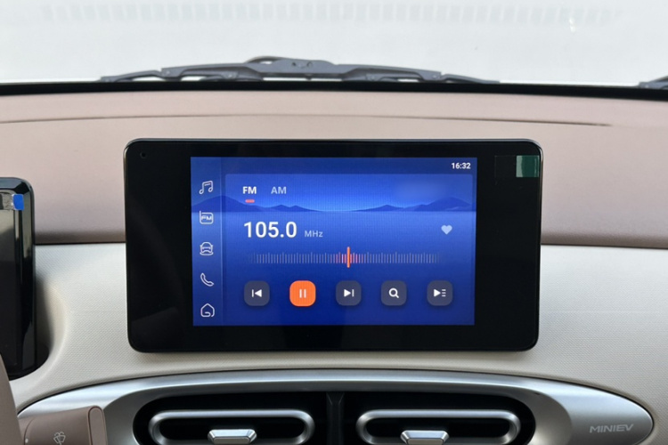 五菱汽车 宏光MINIEV 2025款 四门版 臻享+款局部细节16