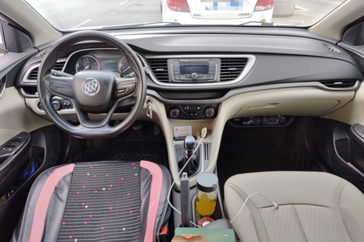 别克 英朗 2015款 15N 手动精英型中控内饰12