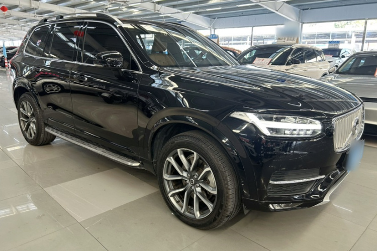 沃尔沃XC90 2018款 T6 智逸版 7座车身外观6005