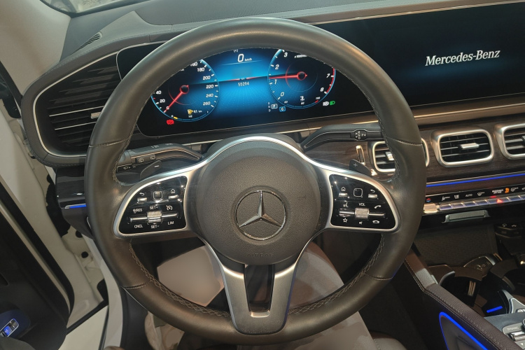 奔驰GLE 2020款 改款 GLE 350 4MATIC 时尚型局部细节13