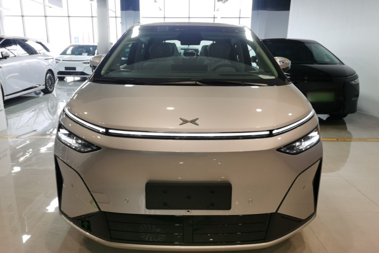 小鹏X9 2026款 增程版 1602 Ultra车身外观6001