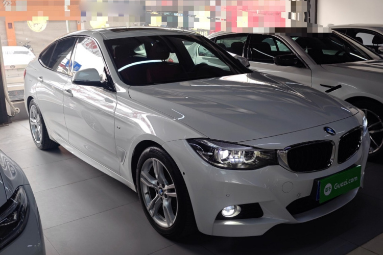 宝马3系GT 2019款 320i M运动套装车身外观6002