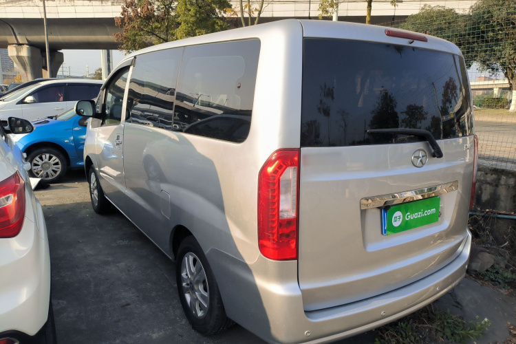 江淮瑞风 瑞风M3 2016款 宜家版 1.6L 豪华智能型车身外观4