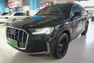 奥迪Q7 2021款 45 TFSI quattro S line运动型