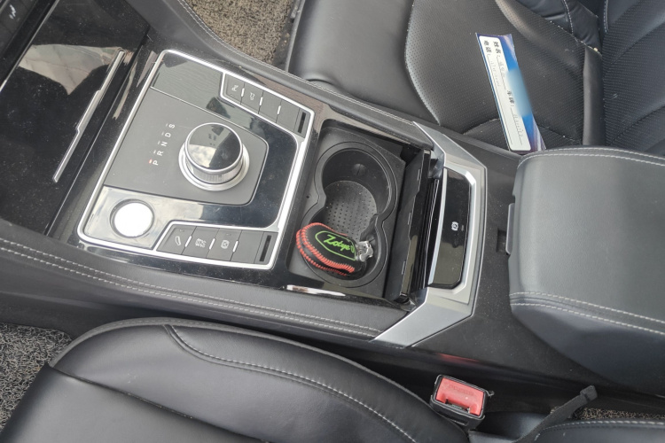 众泰 大迈X7 2018款 2.0T 自动尊贵型局部细节18