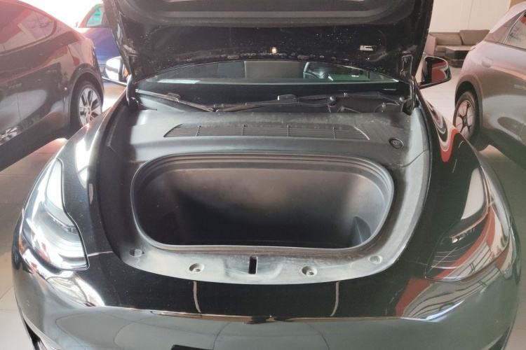 特斯拉 Model Y 2021款 长续航全轮驱动版局部细节24