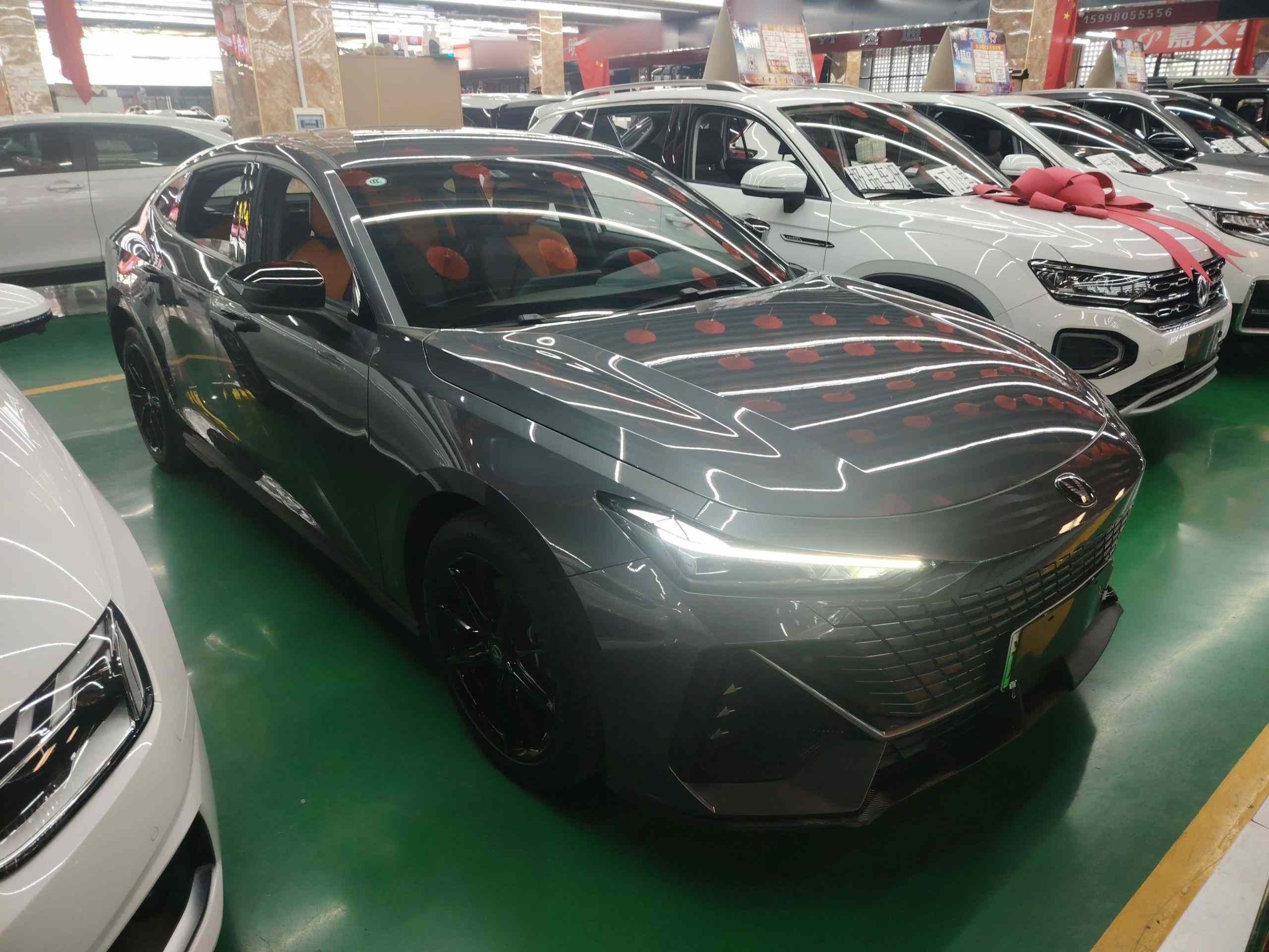 长安UNI-V 智电iDD 2023款  智电iDD 1.5T 113km智趣型(5)