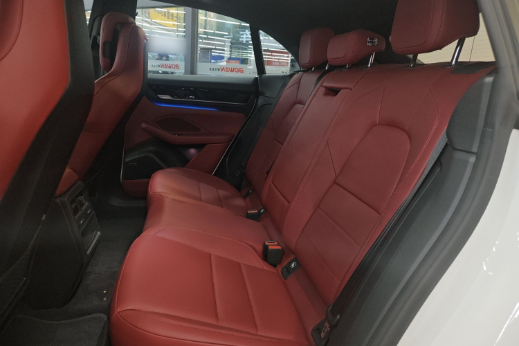 保时捷 Macan新能源 2024款 Macan 长续航版中控内饰21