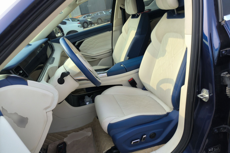 岚图汽车 岚图FREE 2021款 四驱标准增程专属豪华套装局部细节19