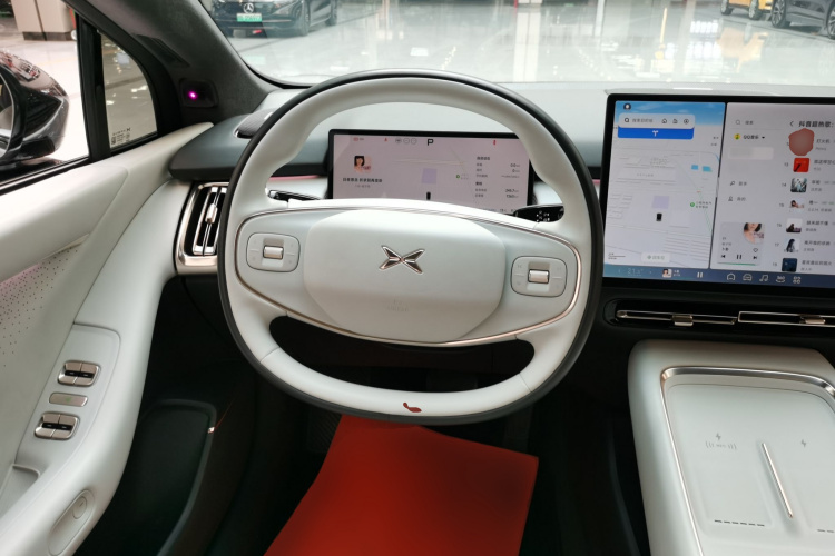 小鹏P7+ 2024款 超长续航 Max中控内饰13