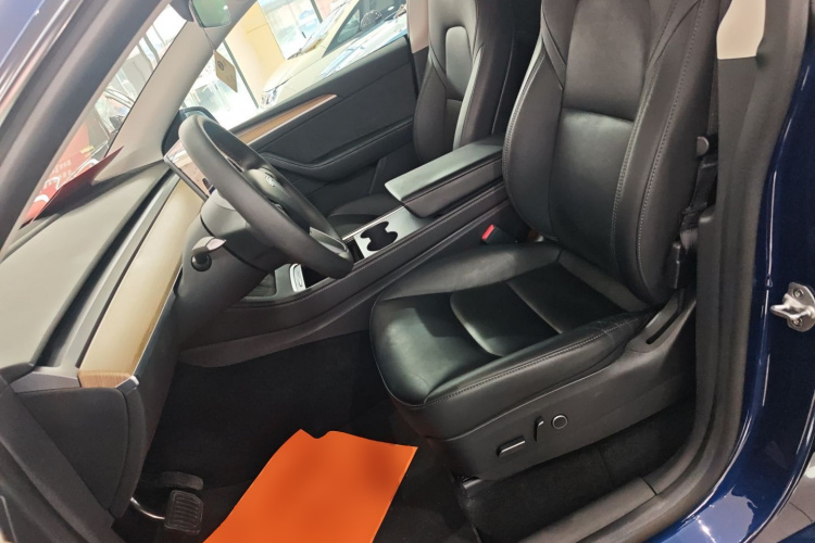 特斯拉 Model Y 2022款 改款 后轮驱动版局部细节19