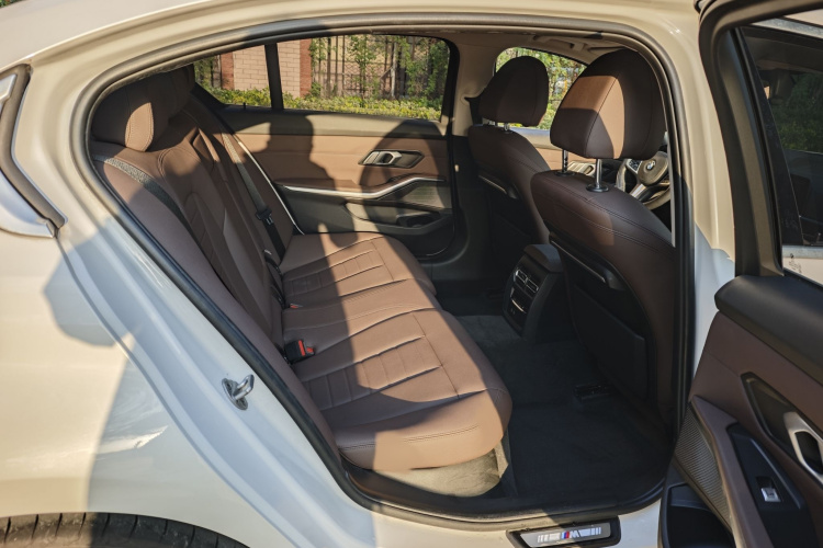 宝马3系 2021款 改款二 320Li M运动套装中控内饰7011