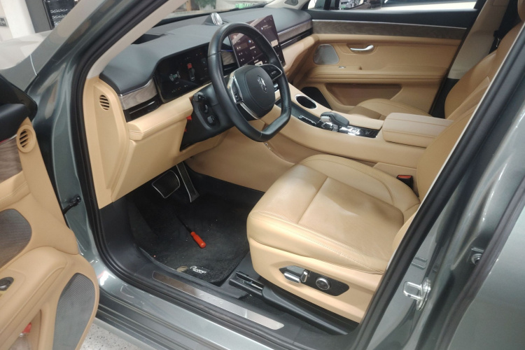 鸿蒙智行 问界M5 2022款 增程四驱至臻版中控内饰19