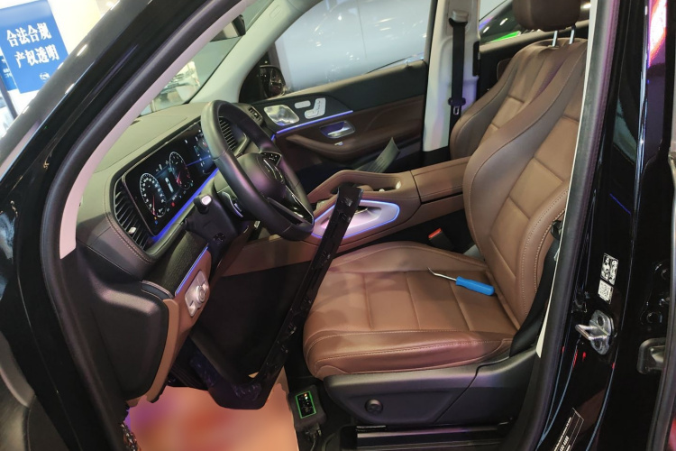 奔驰GLE 2024款 GLE 450 4MATIC 豪华型局部细节19