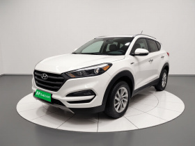 现代 途胜 2015款 1.6T 双离合两驱智能型