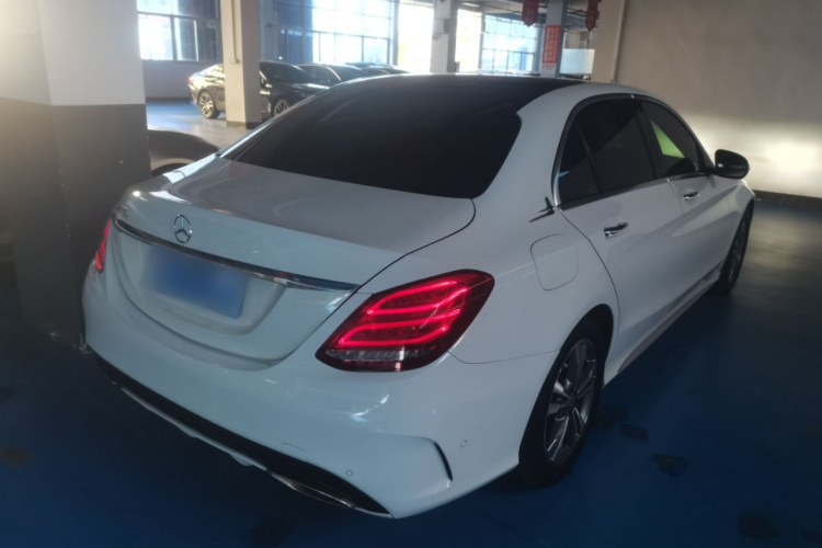 奔驰C级 2017款 改款 C 200 L 运动版车身外观6005