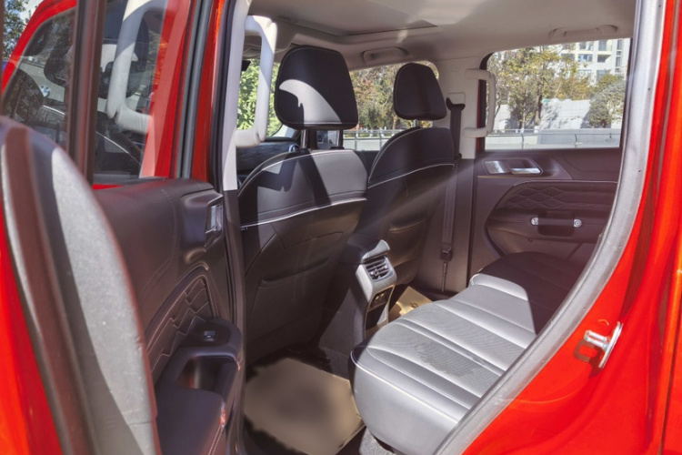 坦克300 2021款 越野版 2.0T 征服者中控内饰7006