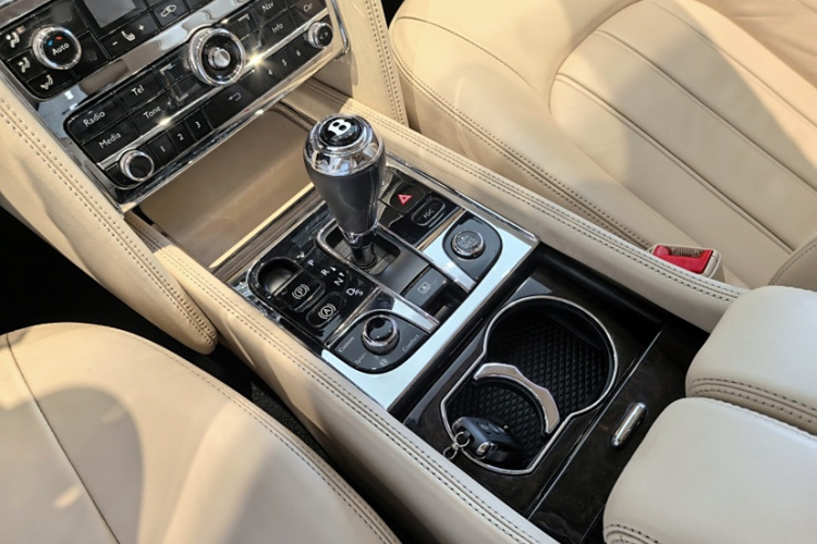 宾利 慕尚 2011款 6.8T 豪华版中控内饰7006