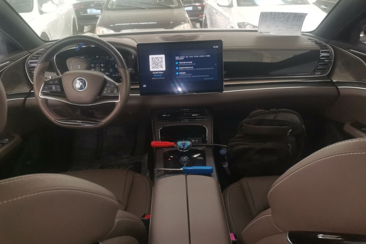 比亚迪 汉 2022款 DM-i 121KM 尊享型中控内饰7002