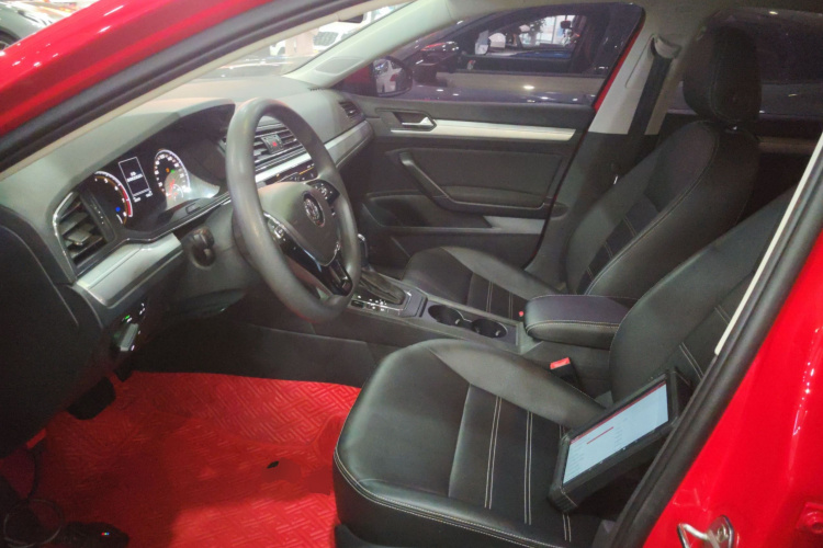 大众 凌渡 2021款 230TSI DSG风尚版中控内饰19