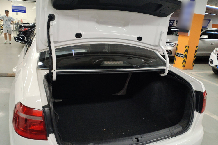 大众 朗逸 2013款 改款经典 1.6L 自动风尚版局部细节23