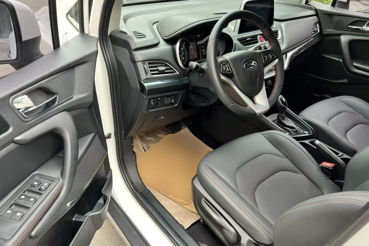 江汽集团 瑞风S3 2017款 1.6L CVT豪华智能型中控内饰7003