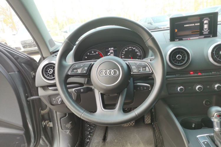 奥迪A3 2020款 Limousine 35 TFSI 时尚型 国VI中控内饰13