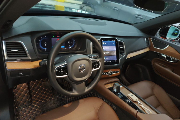 沃尔沃XC90 2024款 B5 智行豪华版 7座中控内饰7002