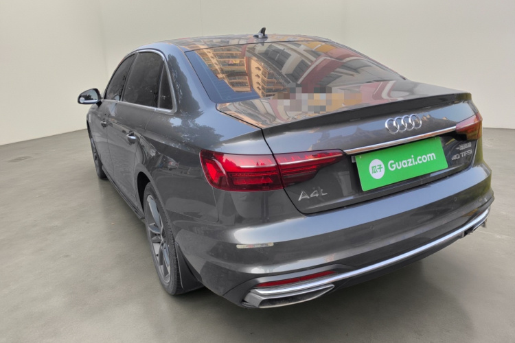 奥迪A4L 2020款 40 TFSI 时尚致雅型车身外观5