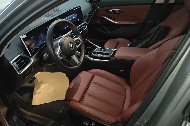 宝马i3 2022款 eDrive 35 L局部细节19