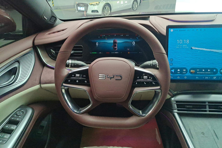 比亚迪 海豹 2023款 DM-i 1.5T 121km 旗舰型中控内饰13