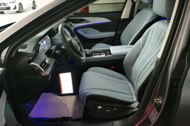 红旗H5 PHEV 2025款 170 超混版中控内饰19