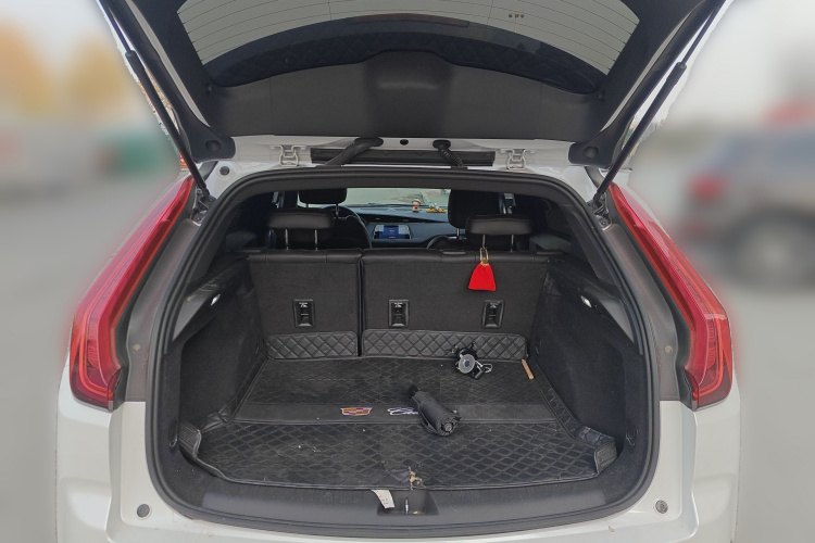 凯迪拉克XT4 2021款 28T 两驱技术型中控内饰23