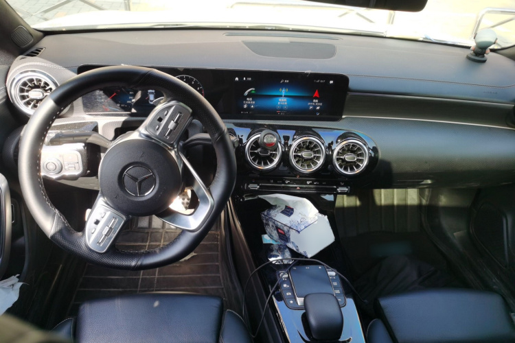 奔驰CLA 2021款 CLA 260 4MATIC中控内饰12