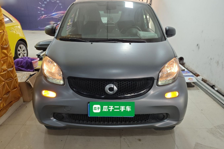 smart fortwo 2019款 0.9T 66千瓦硬顶风擎版 国VI车身外观6001