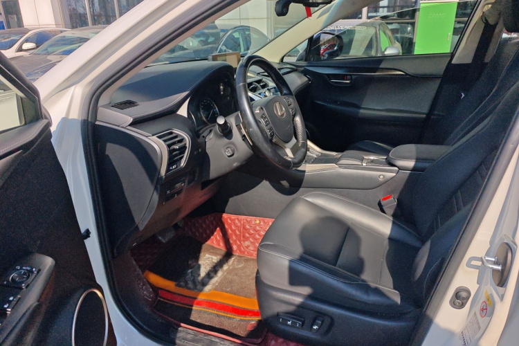 雷克萨斯NX 2017款 200 全驱 锋尚版中控内饰7003