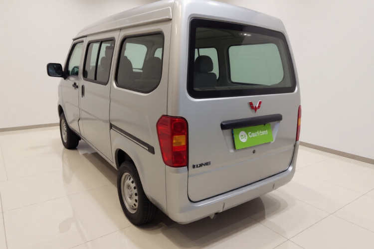 五菱汽车 五菱之光 2013款 1.0L 实用型车身外观5