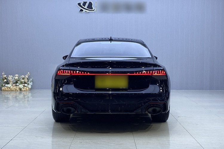 奥迪A7L 2024款 45 TFSI quattro S-line 黑武士版车身外观6003