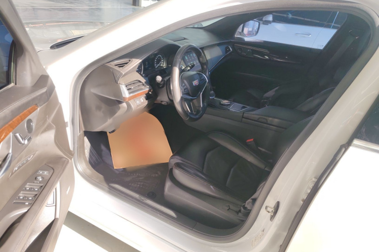 凯迪拉克CT6 2017款 28T 精英型中控内饰19