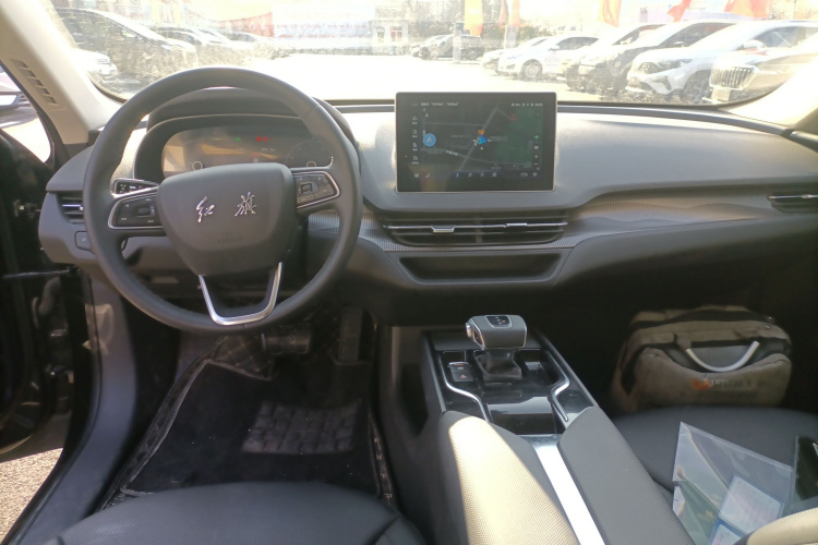 红旗E-QM5 2022款 431km 充电乐享版中控内饰12